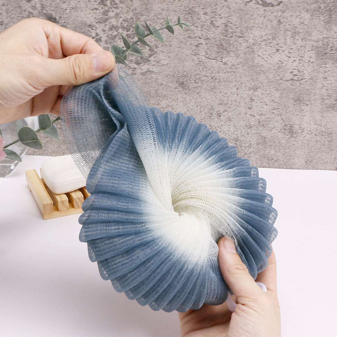 Loofah Sponge for Body Cleaning Bath Ball Soft Exfoliating Scrubber Sponge